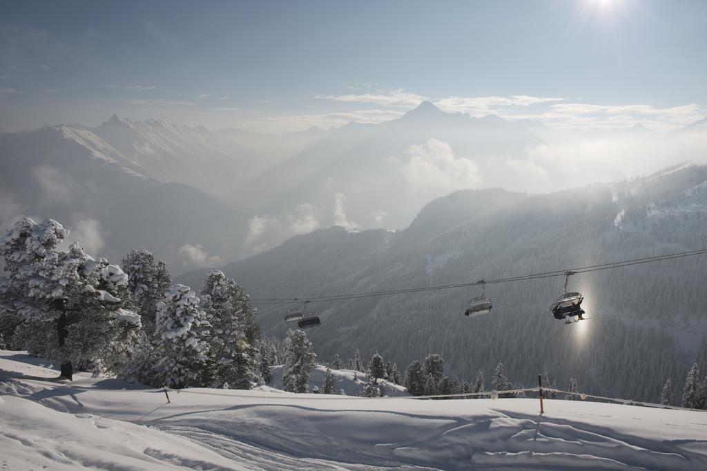 Alpen Appartements Hochmuth Mayrhofen Bagian luar foto